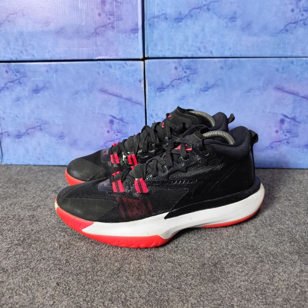Sepatu Basket Jrdn Zion 1