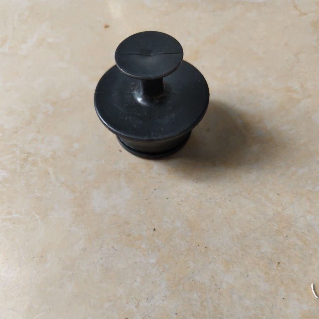 Tutup tangki L032 / L300 bensin