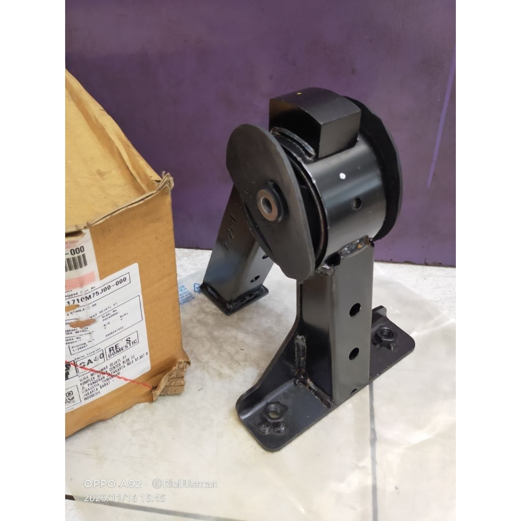 Engine Mounting Belakang Asli Suzuki Splash
