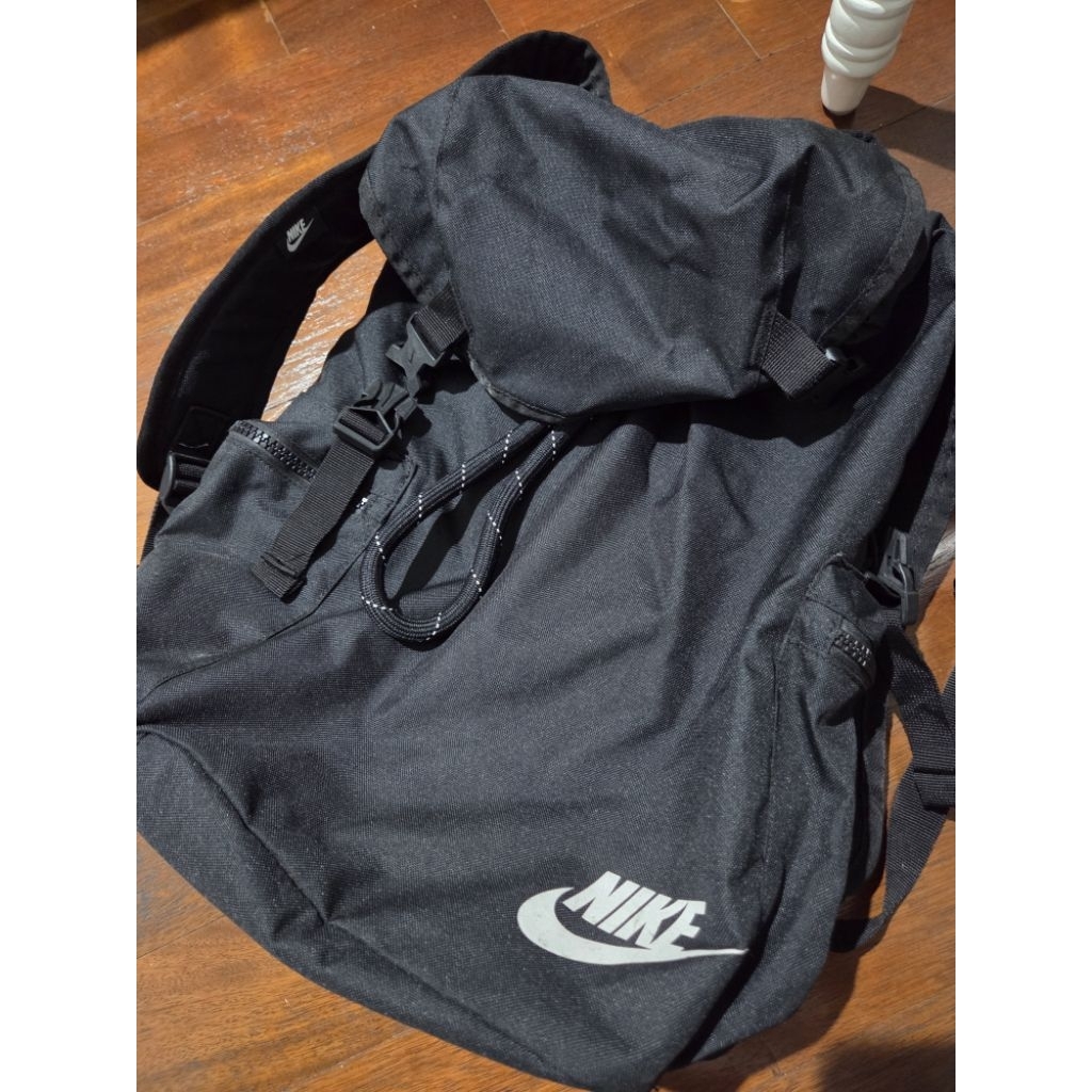 Preloved Nike Heritage Runsack Backpack
