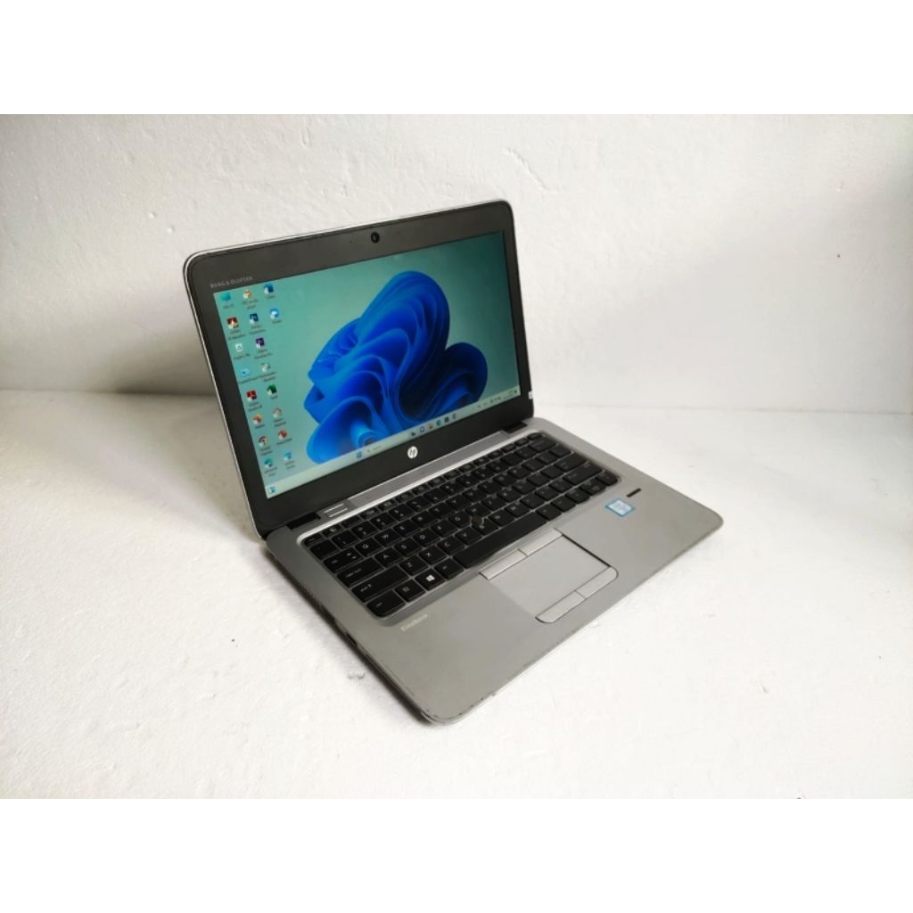 A1085 Laptop HP Elitebook 820-G3 Ram 8gb SSD 120gb core i7 gen6 diobral