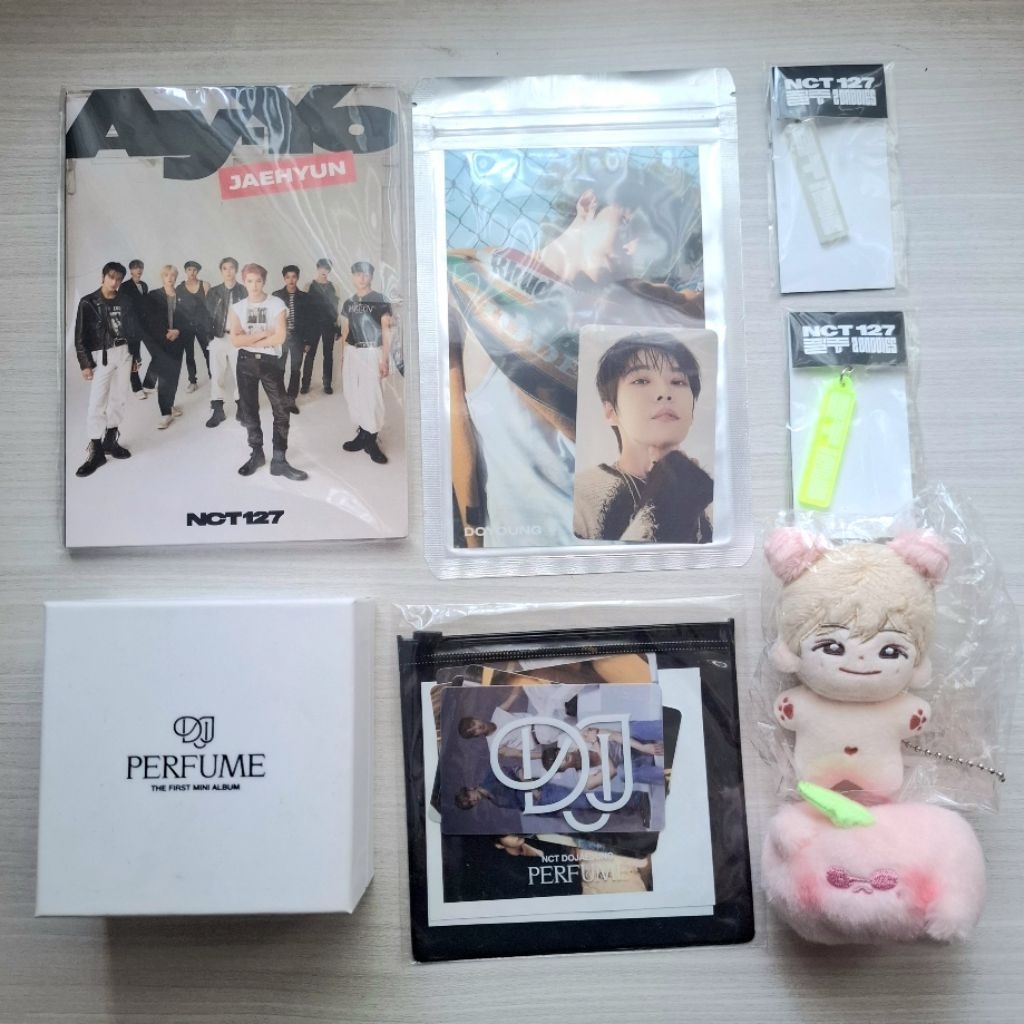 MD OFFICIAL KWANGYA SALE 80-90% PHOTOBOOK POSTCARD BOOK JAEHYUN KEYCHAIN 2 BADDIES BRACELET DOJAEJUN