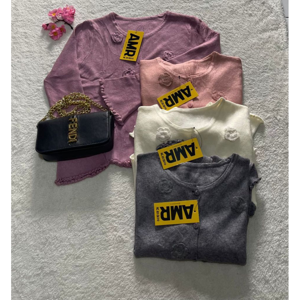 Rajut kancing motif bunga depan