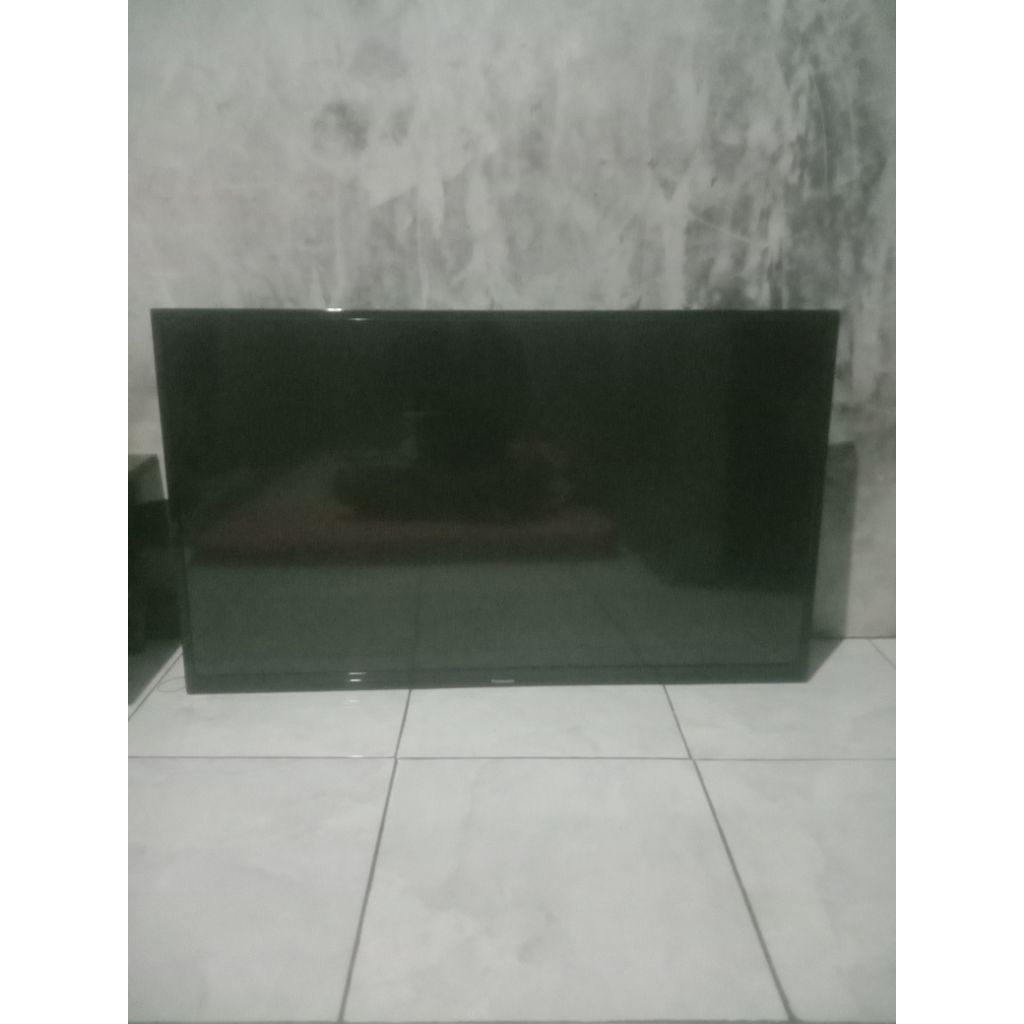 Tv panasonic 43 inch original (minus panel)