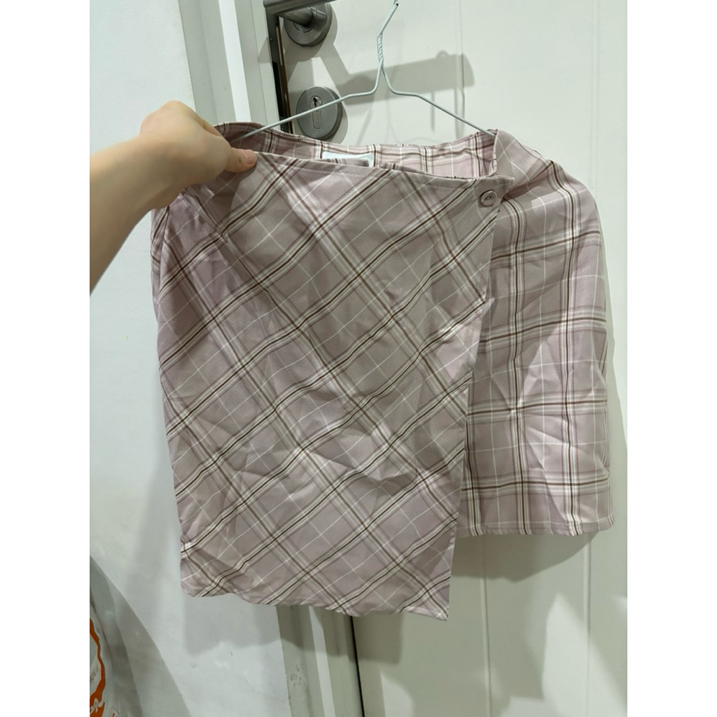 preloved skort rok celana Pomelo uk S