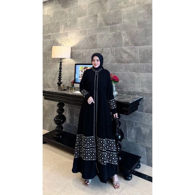 Abaya Hitam. Fashion Muslim. Gamis Abaya. Gamis Hitam. Baju Muslim. Baju GAmis. Ayana Abaya