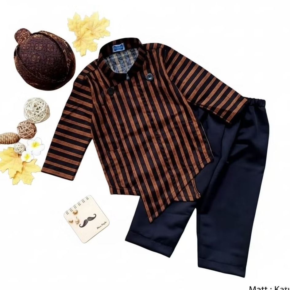 Setelan Lurik Anak Cowok ( Blangkon + Baju lurik + Celana hitam )/ Setelan Baju Adat Jawa Anak cowok