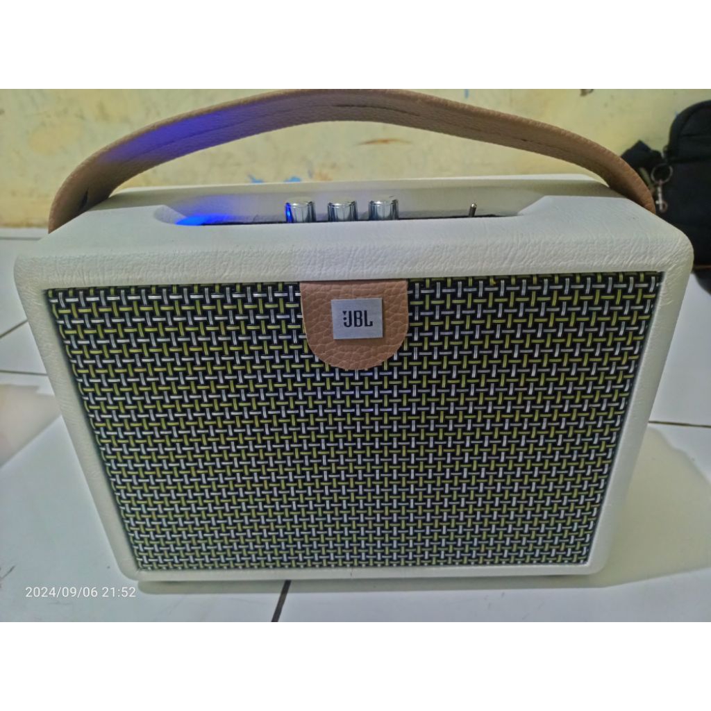 DIY speaker bluetooth Marshall