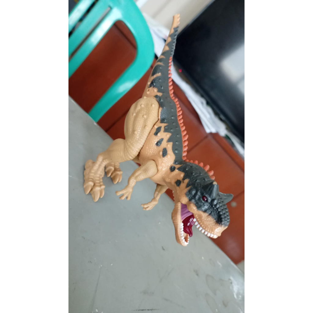 figure dinosaurus t-rex chapmei minus ekor putus