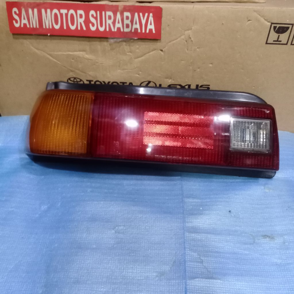 Stoplamp Lampu stop Daihatsu charade Original