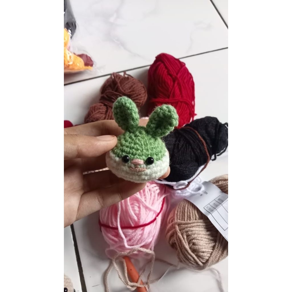 Gantungan Kunci Rajut Boneka Kelinci Lucu