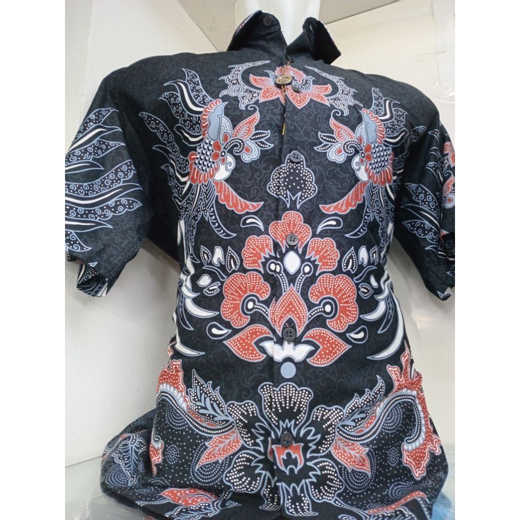 Kemeja pria batik lengan pendek Carparelli