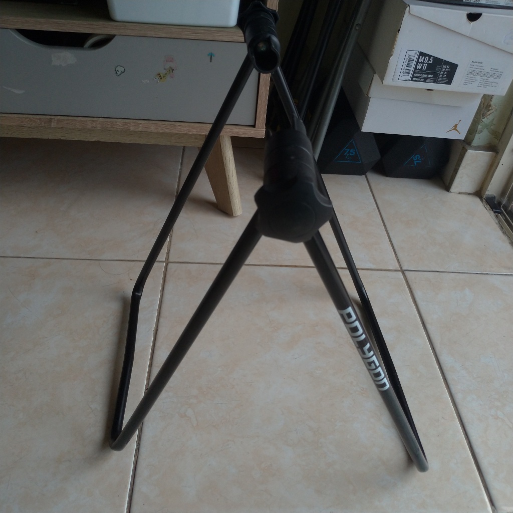 Polygon Stand Sepeda for QR Hub 02 - Hitam