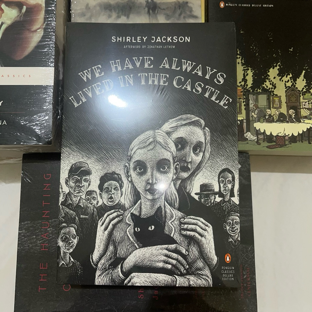 BUKU : (new) WE HAVE ALWAYS LIVED IN THE CASTLE - SHIRLEY JACKSON penguin classics deluxe edition
