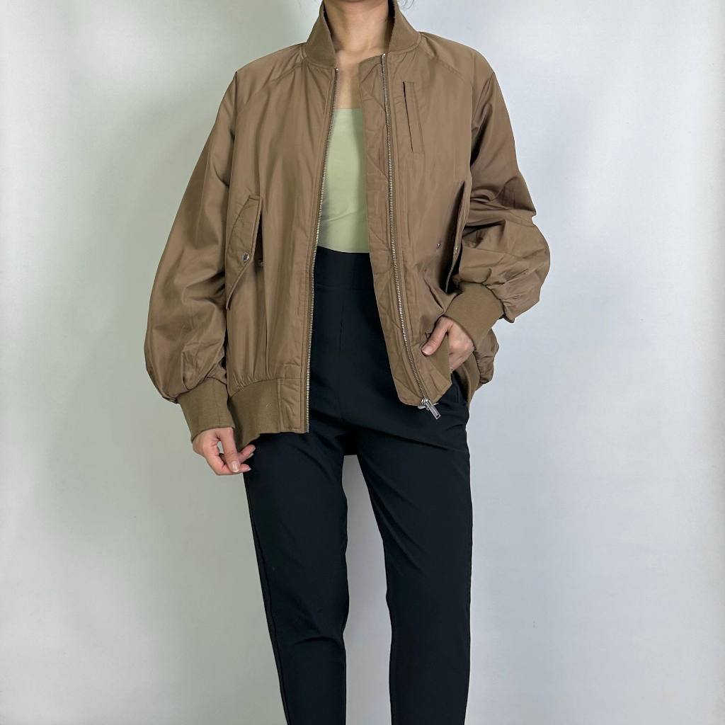 jaket wanita Gu x Undercover size M (seperti baru)  100% original 171125M