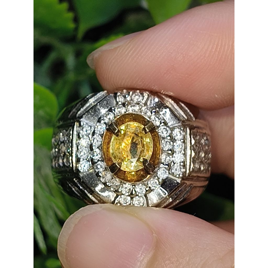 Natural Yellow Sapphire Srilanka 1,03ct Heat Only Memo CGL