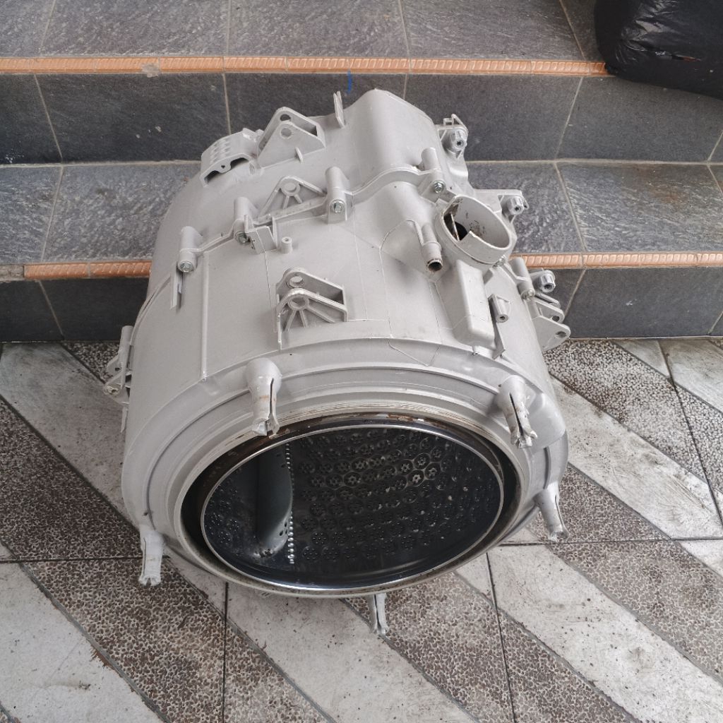 Tabungset mesin cuci Electrolux ewf14113