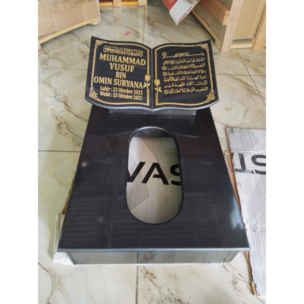 Kijing Makam Bayi Bahan Granite Tile Asli + Tempat Sekar Ukuran 50 × 30 Cm