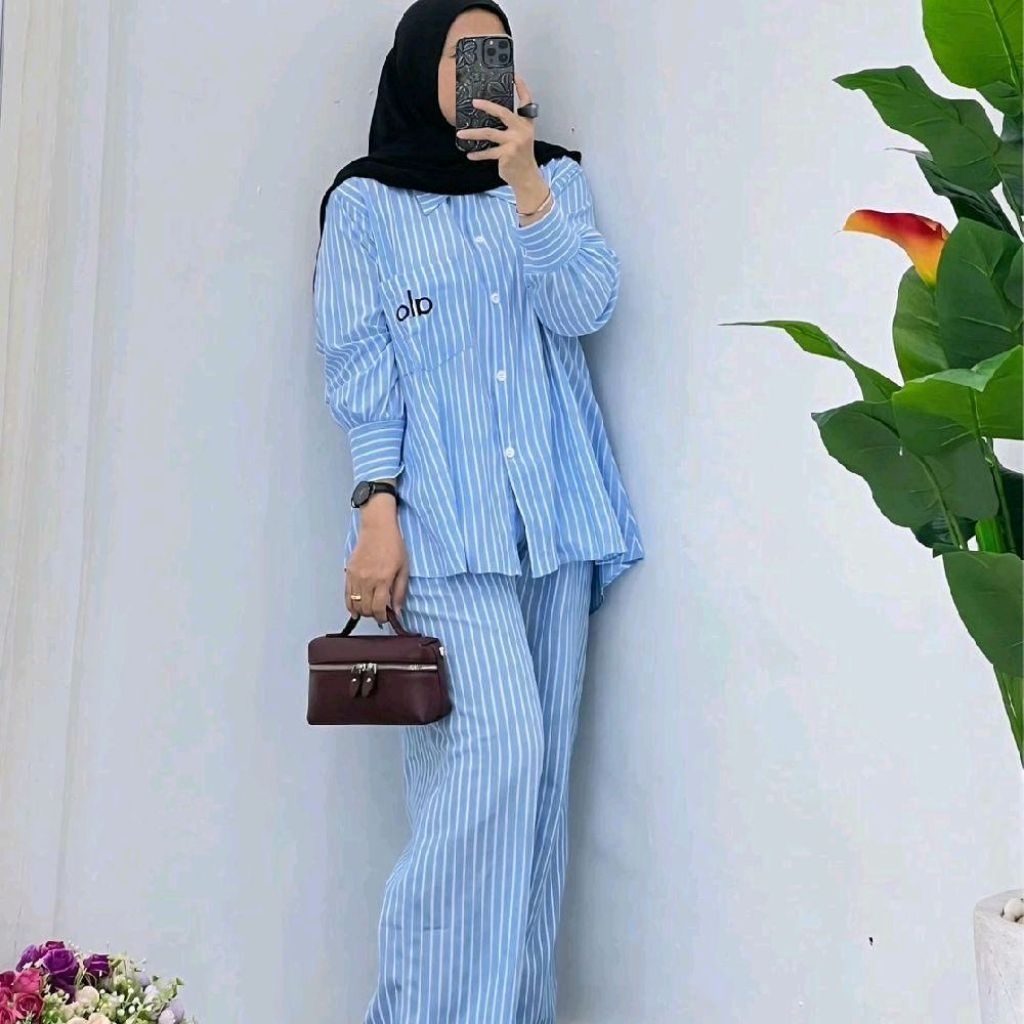 Nura one set / setelan salur / setelan motif / blouse salur / kemeja salur / Muslim / Atasan / Katun