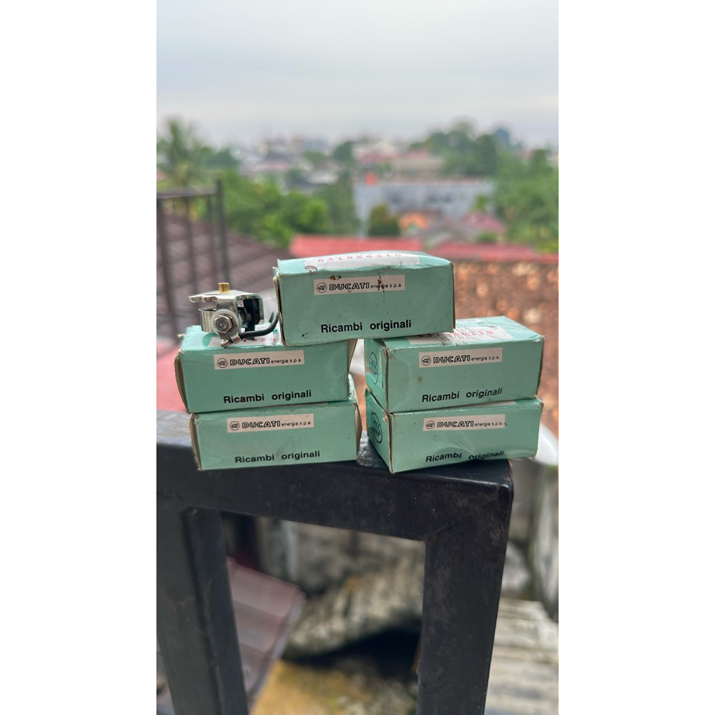 Platina Vespa original ducati Vespa px dkk.