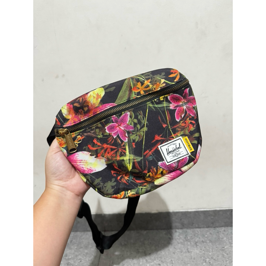 [PRELOVED] Waist Bag Herschel - Floral