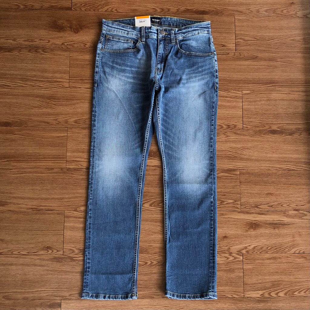 CELANA PANJANG JEANS TIRAJEANS SLIM TAPERED 224K051