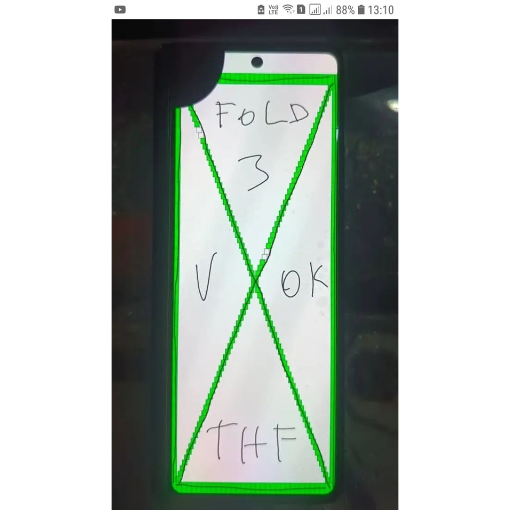 Lcd depan fold 3 minus