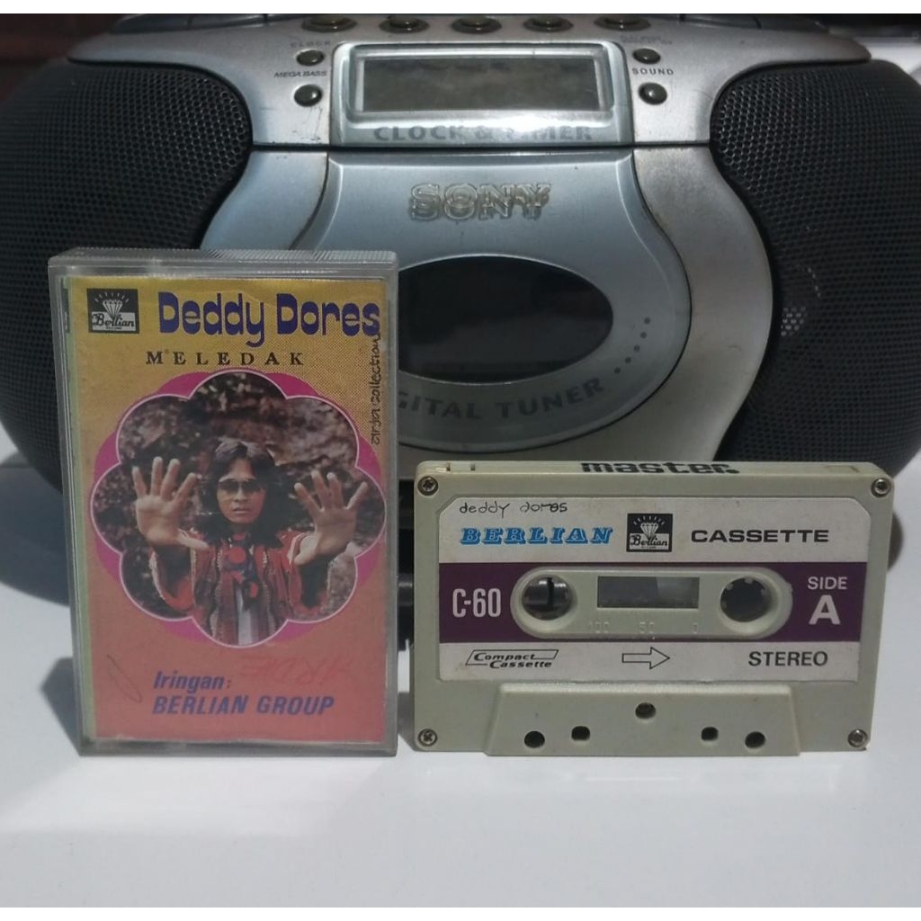 Kaset Pita Deddy Dores