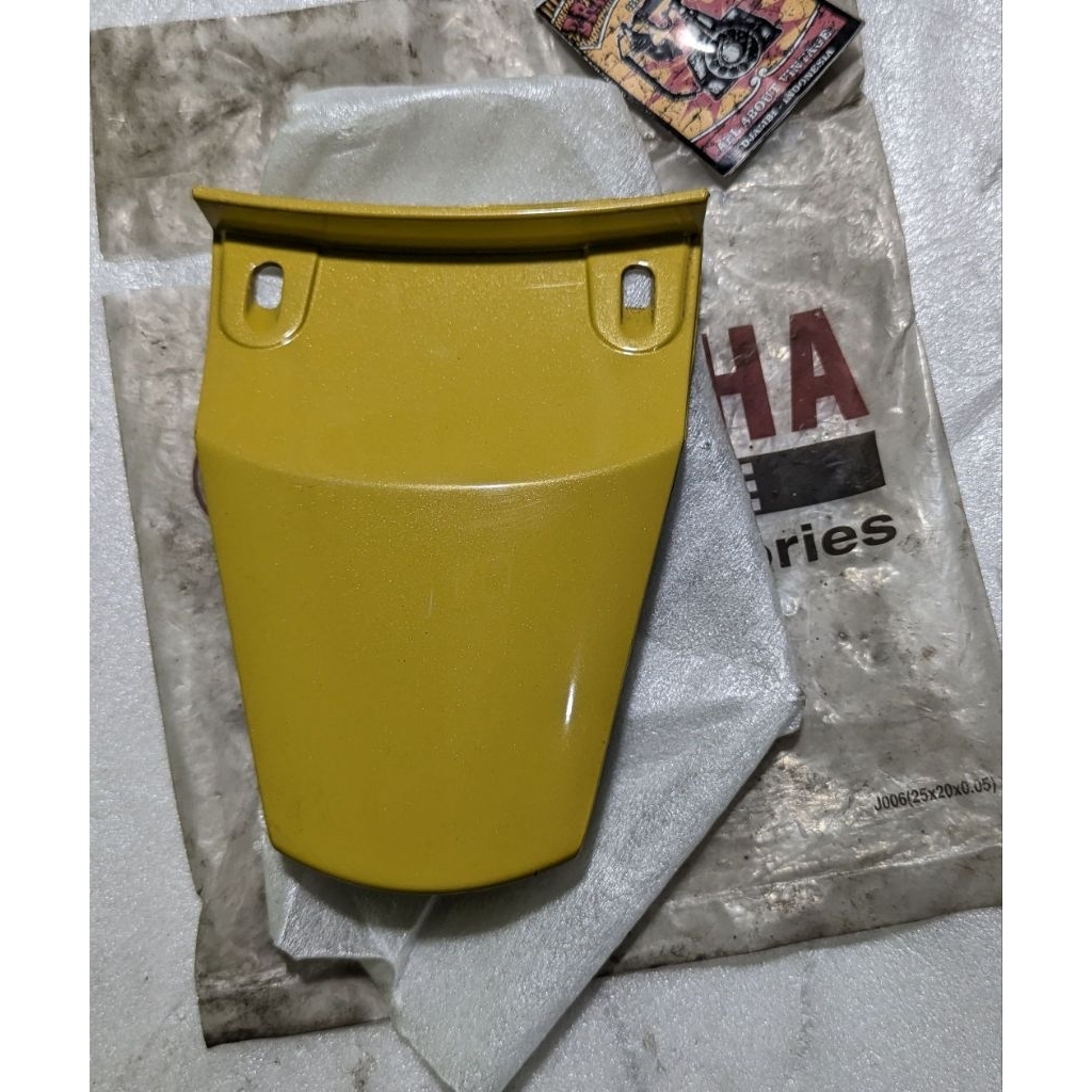 pet body Belakang Yamaha Mio Sporty 5TL kuning original Baru YGP