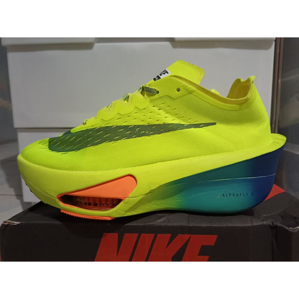 Sepatu Running Alphafly 3
