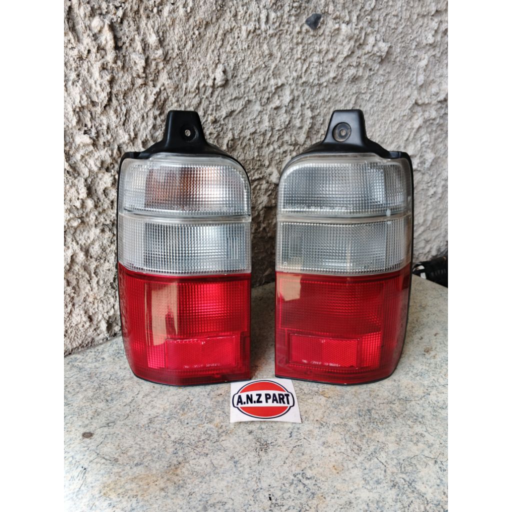 Stoplamp - Lampu stop Toyota Kijang Kapsul SX LX SSX LSX SGX LGX Krista - th 2000 - 2001 - 2002 - 20