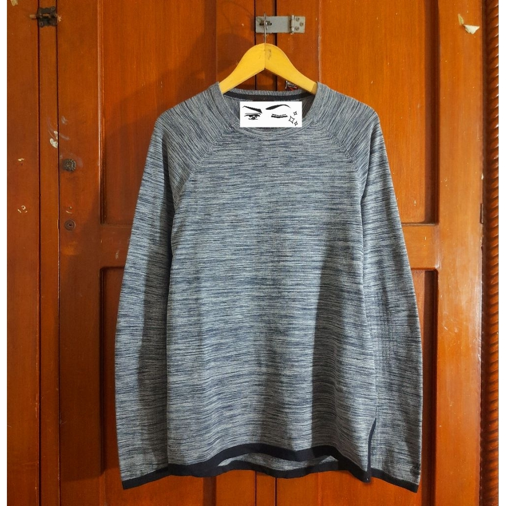 kaos NIKE TECH SMALL LOGO GREY Y2K LONG SLEVEE