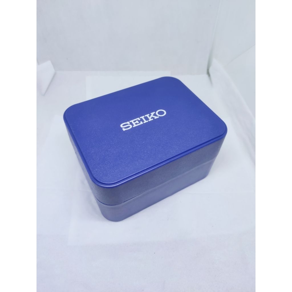Seiko box hardcase case kotak tempat jam tangan seiko vintage original seiko sports seiko divers div