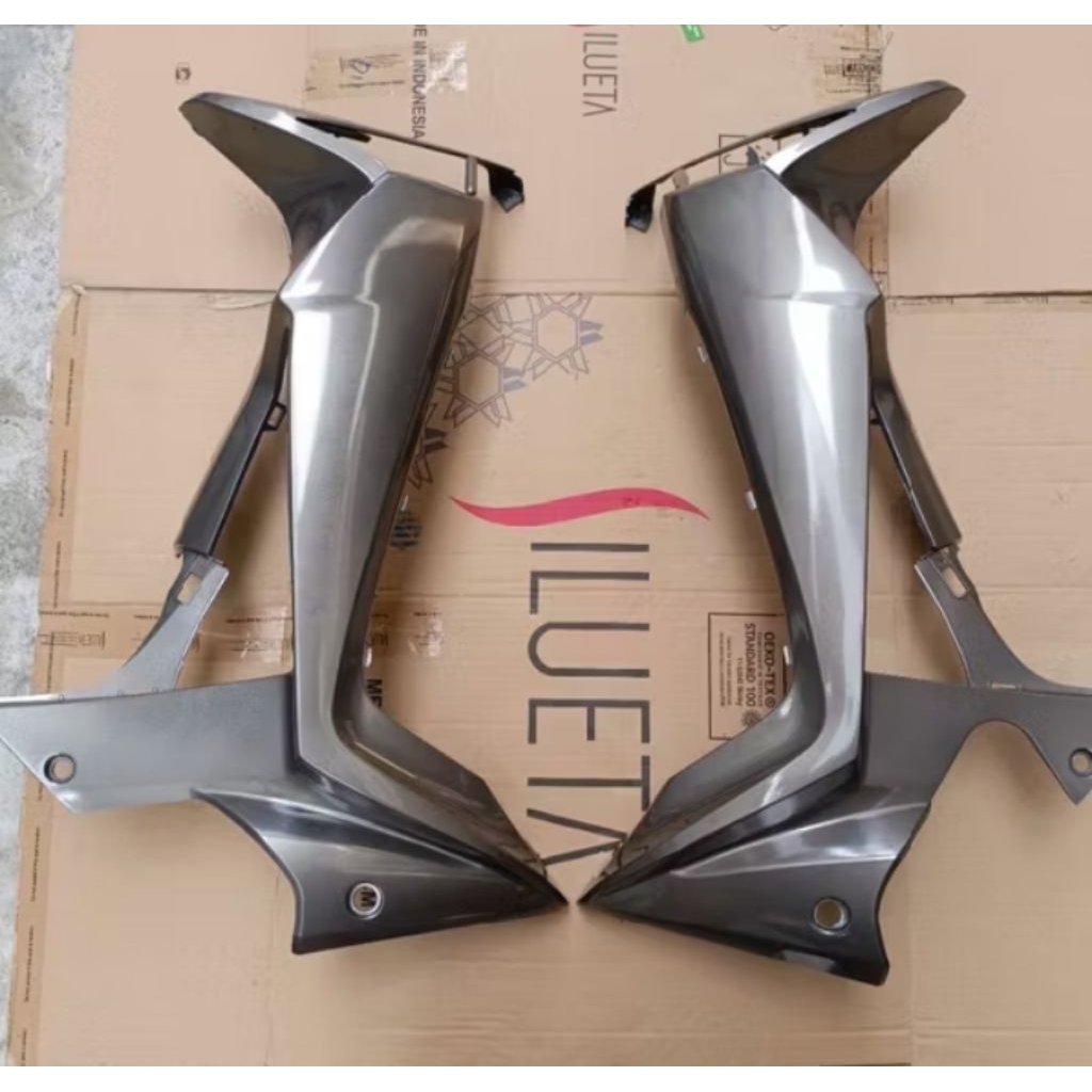 Cover sayap luar motor Honda Supra x 125 BATMAN Warna ABU ABU
