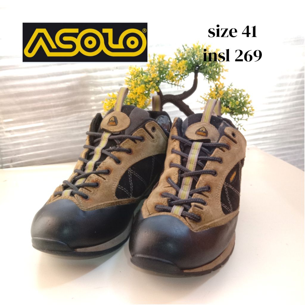 sepatu hiking asolo