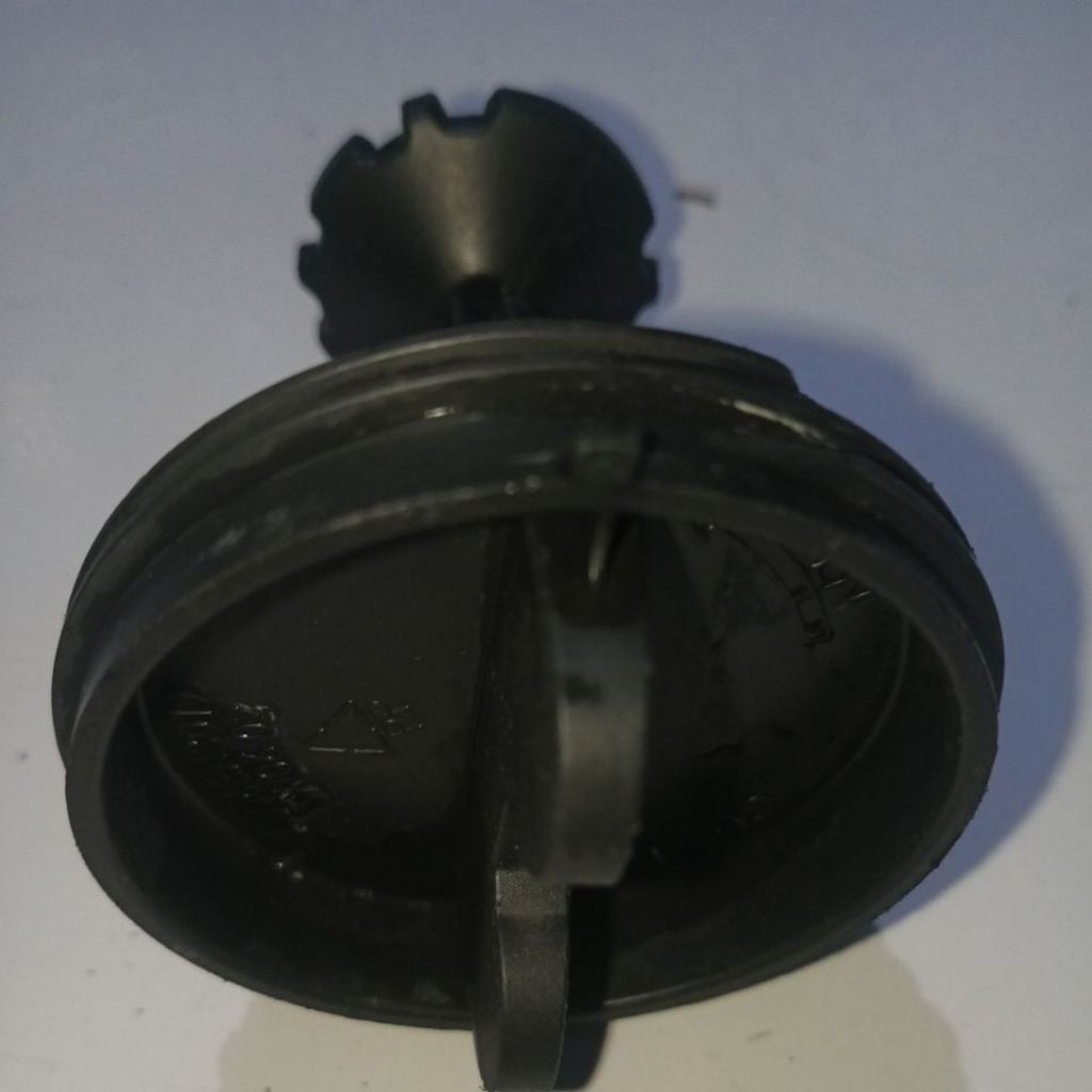 Tutup drainpam mesin cuci LG Front Loading