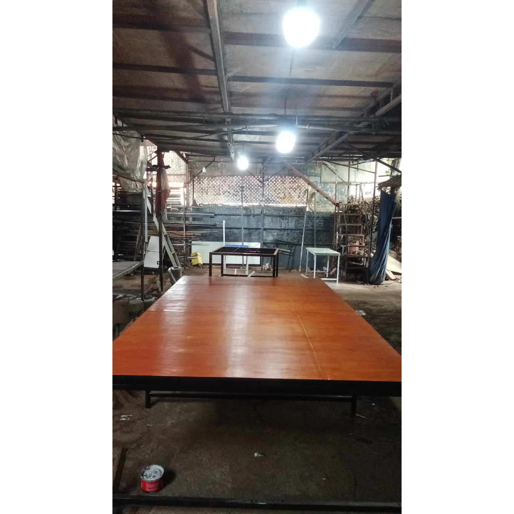 Meja Konveksi Potong Bahan Kain Pakaian Pengiriman Cargo Ukuran Custom