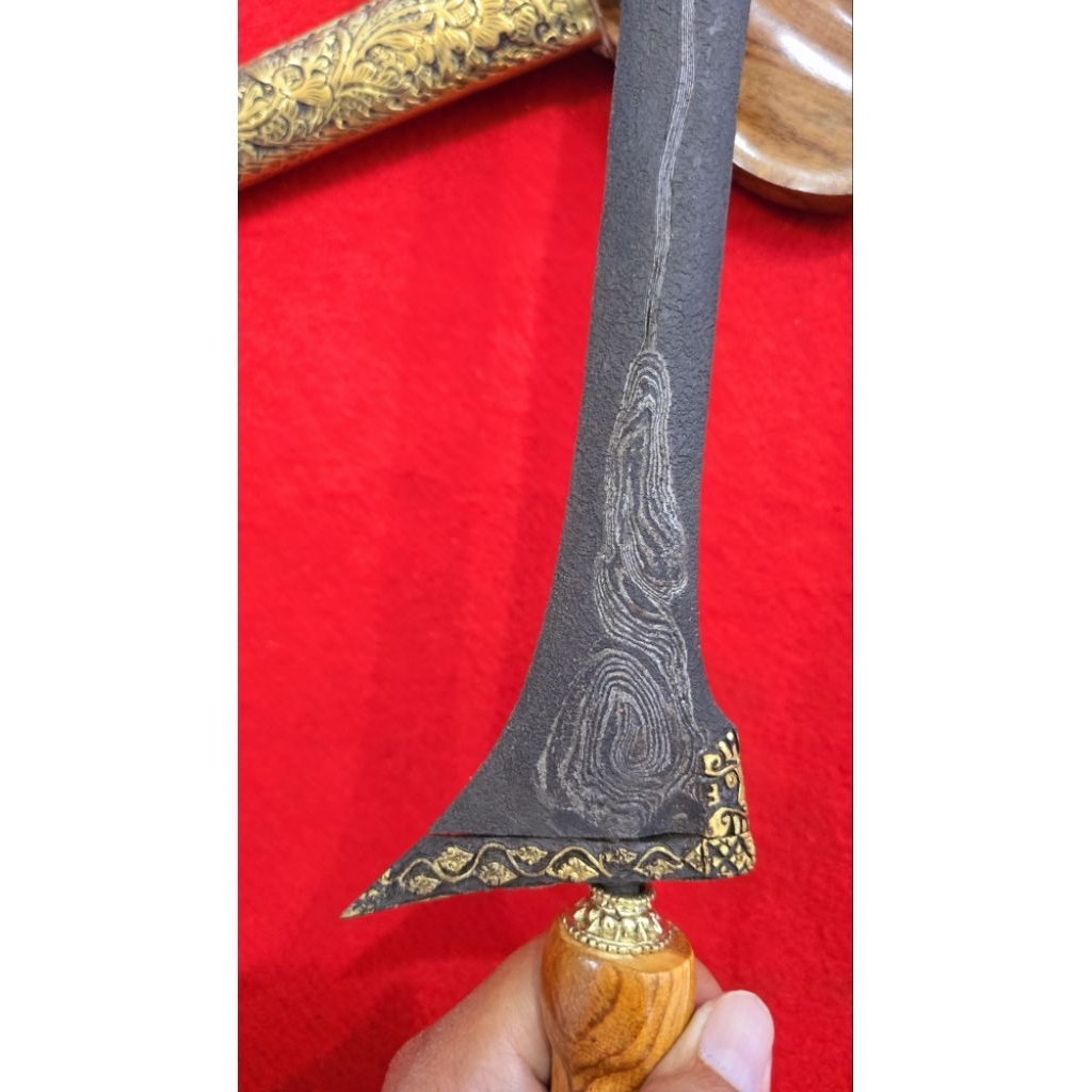 keris brojol kinatah makoro