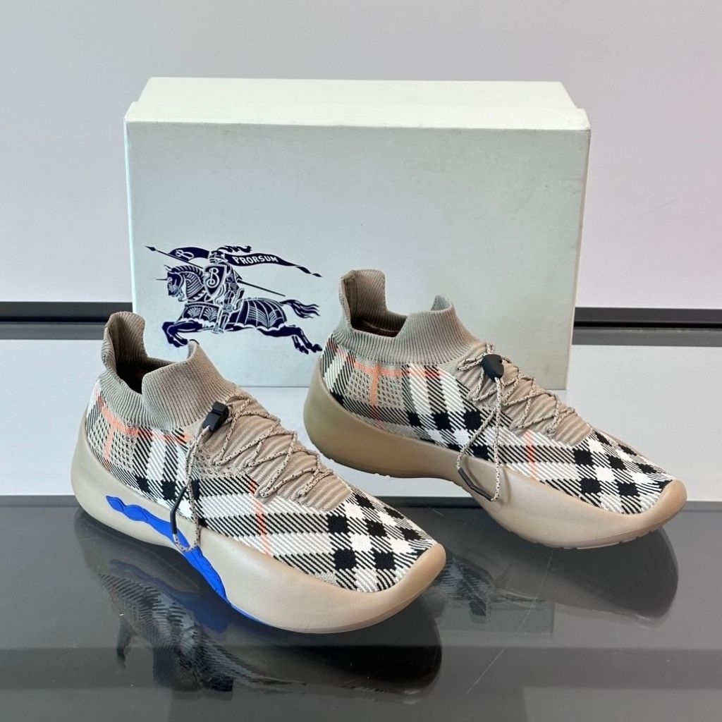 SEPATU SNEAKER SLIP ON PRIA B'002 MIROR