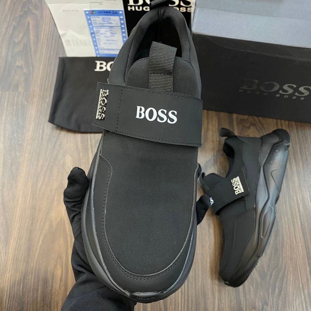 SEPATU SLIP ON HUGO BOSS PRIA FULL BLACK