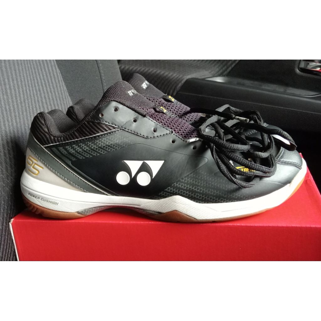 Sepatu badminton bulutangkis bekas second original yonex shb z65 (hitam)