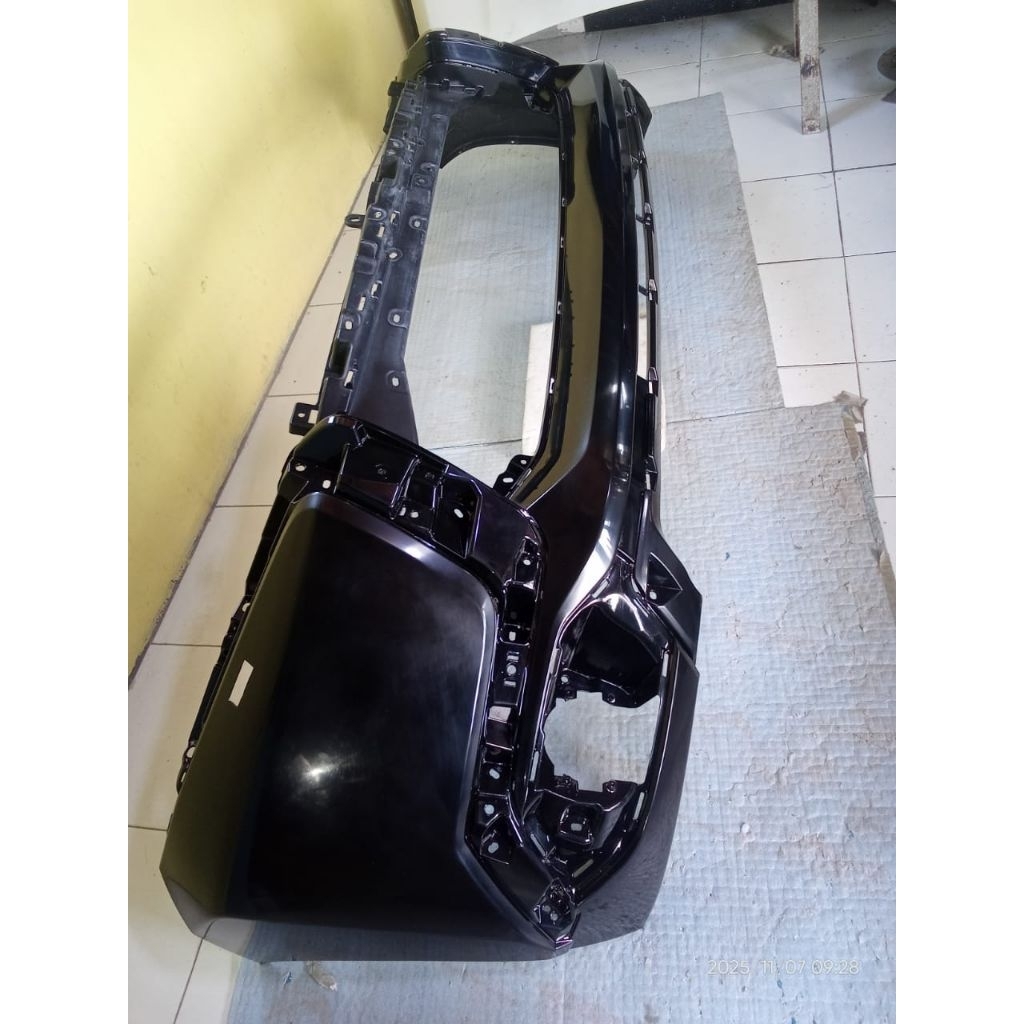 Bemper depan Mitsubishi Pajero Sport - Dakar 2017-2020.