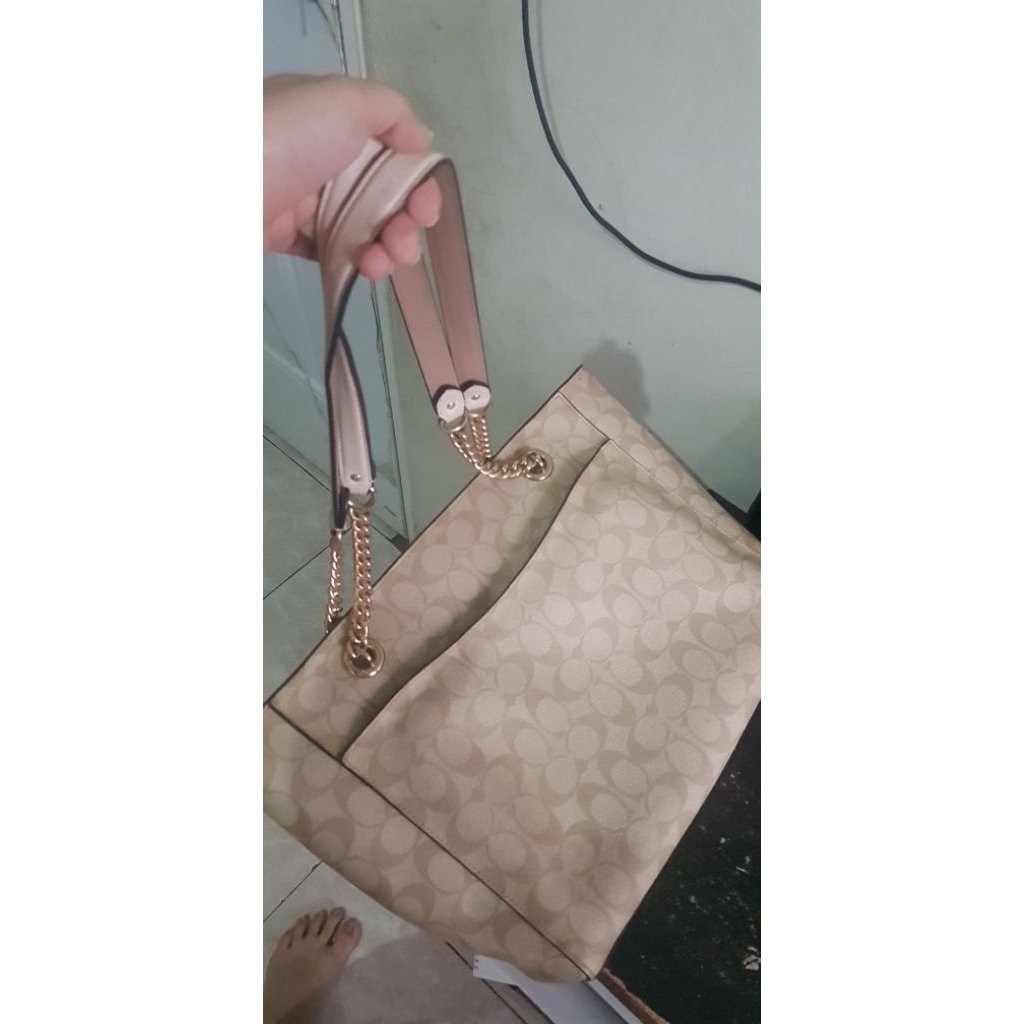 Coach Cammie Chain tote in signature canvas preloved
