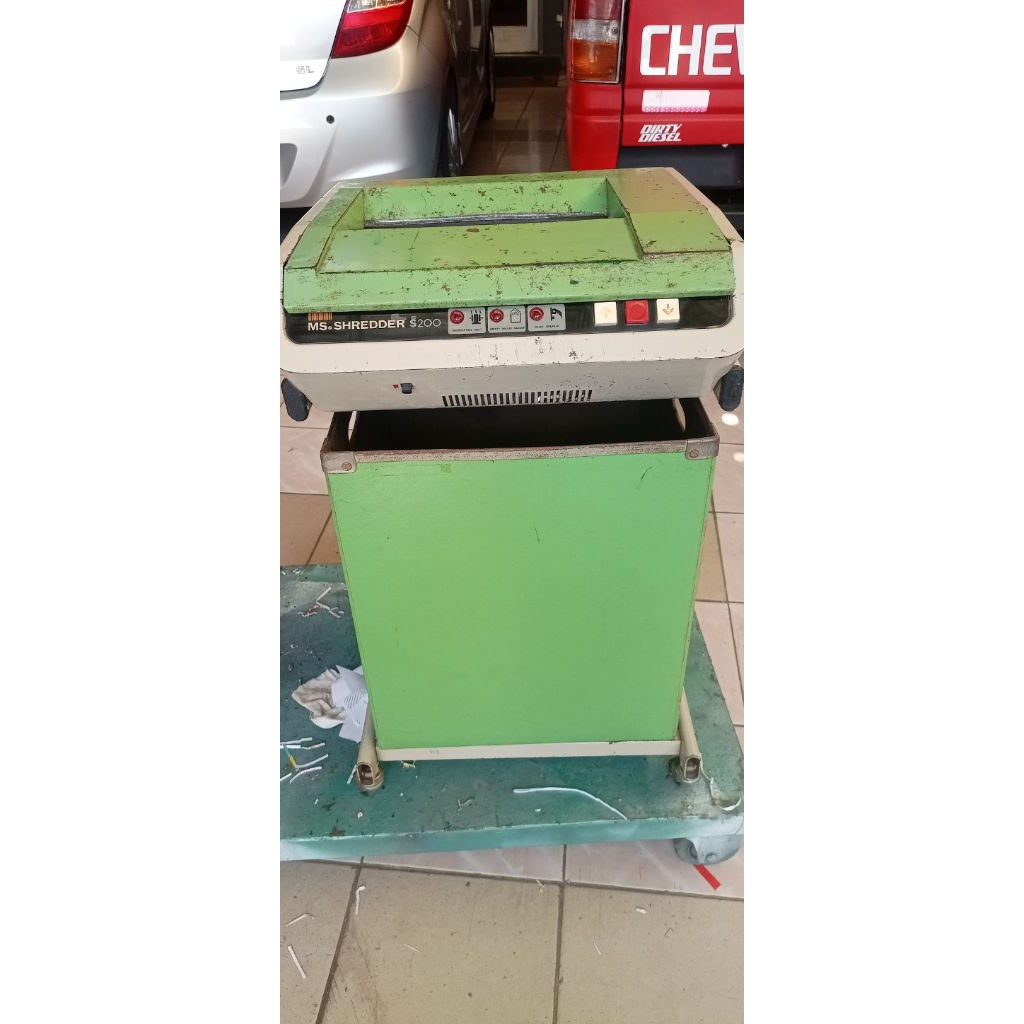 Mesin penghancur kertas