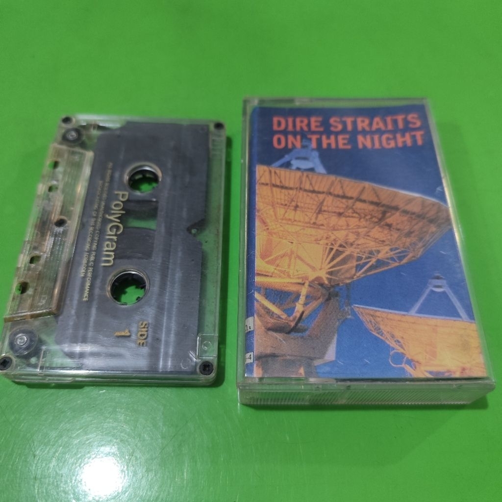 Kaset DIRE STRAITS On The Night