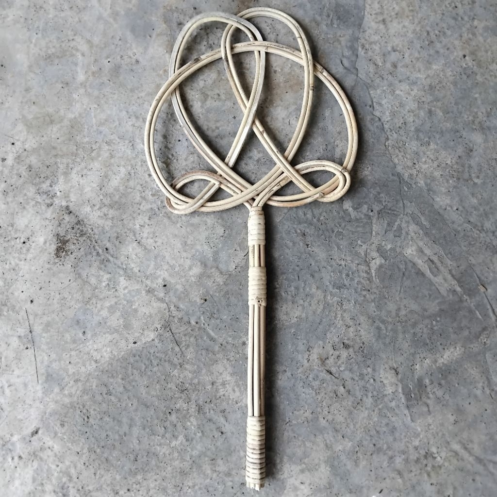 Gepuk Kasur Rotan / Tebah Kasur Rotan / Pembersih Debu Kasur / Tebah Debu