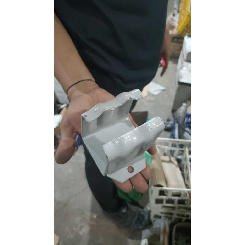 Bracket Samping 4800 Komponen Pintu Garasi Sliding Tikung Lipat Non Merek