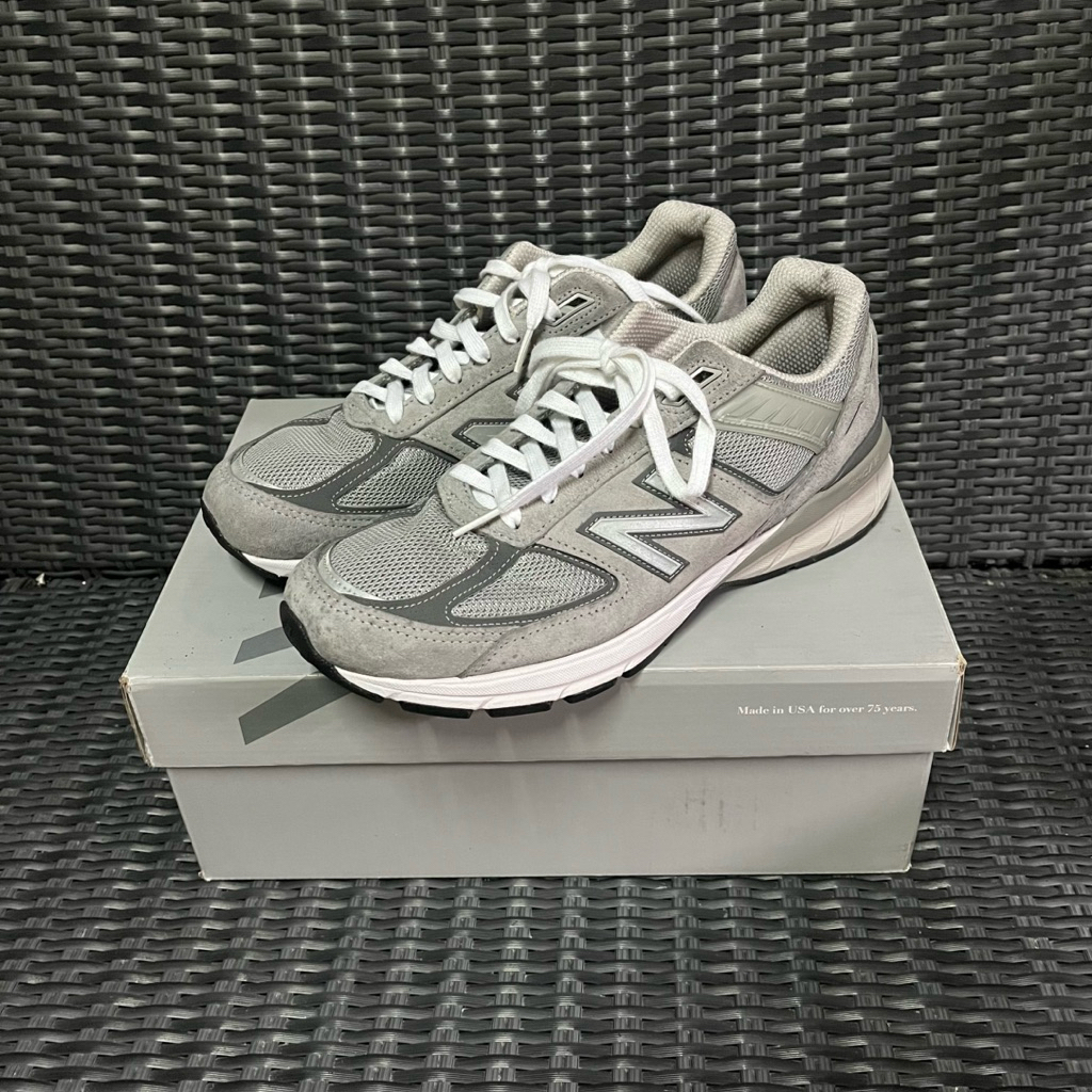 sepatu new balance nb 990 v5 original 100% like new size 43