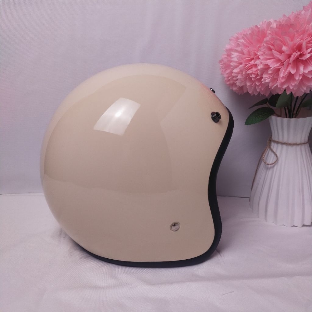Helm Retro JPN Polos cream / Helm Retro JPN Murah / Helm Retro JPN tanpa logo
