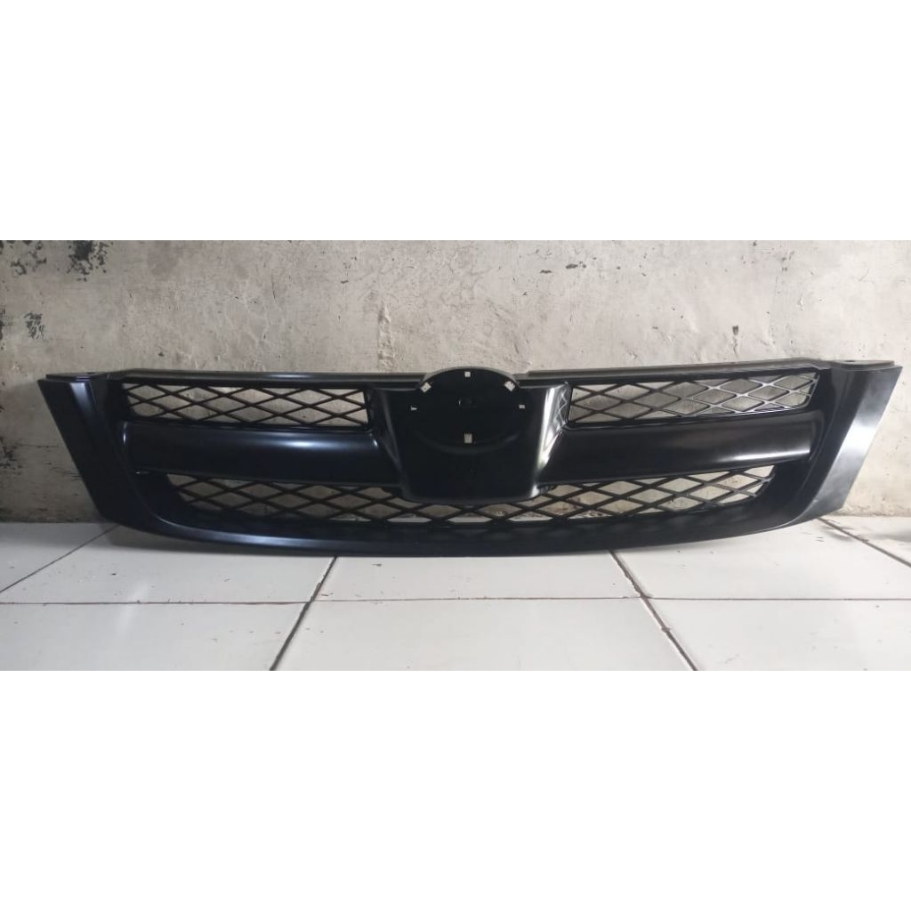 Grill Gril Bumper depan Toyota Kijang Innova thn 2007 2008 2009 2010 original